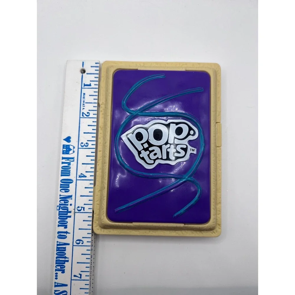 Kellogg's Pop Tarts Wild Berry Pastry Holder Plastic 2010 Food Lunch Storage